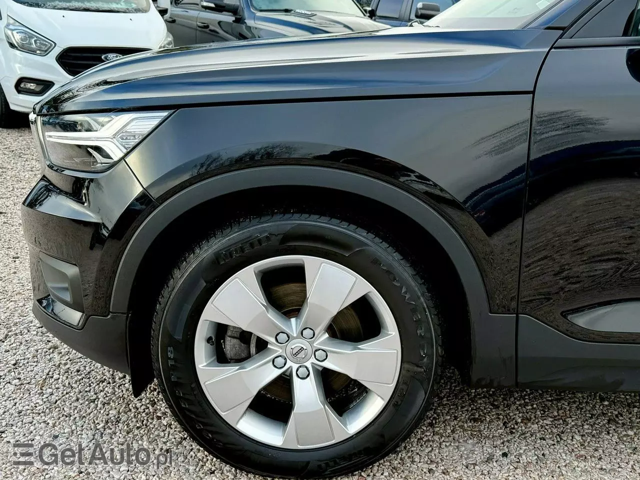 VOLVO XC 40 D3 AWD Momentum Pro