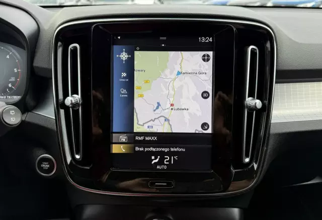 VOLVO XC 40 D3 AWD Momentum Pro