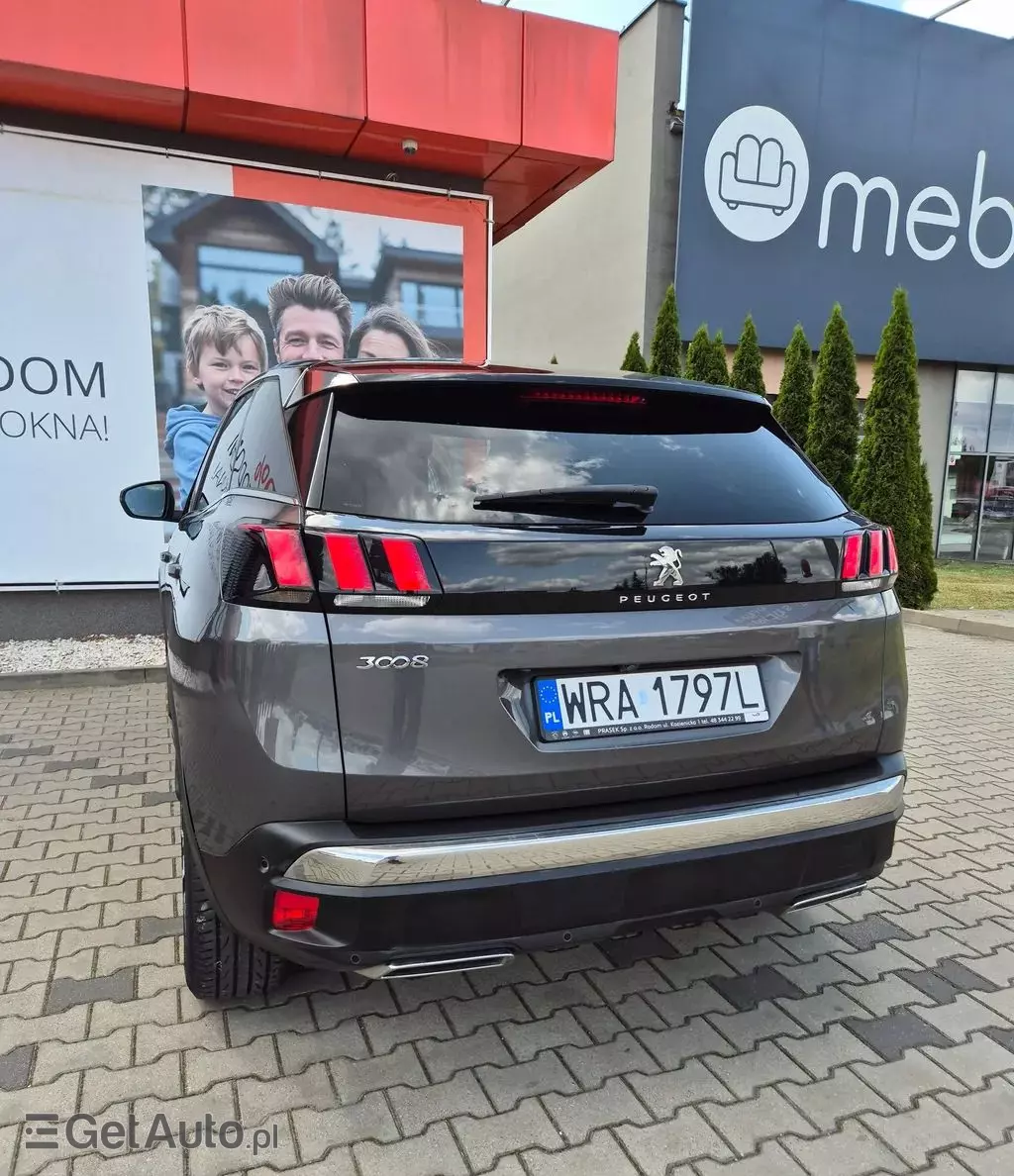 PEUGEOT 3008 