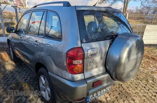 TOYOTA Rav 4 