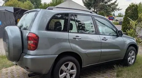 TOYOTA Rav 4 