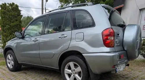 TOYOTA Rav 4 