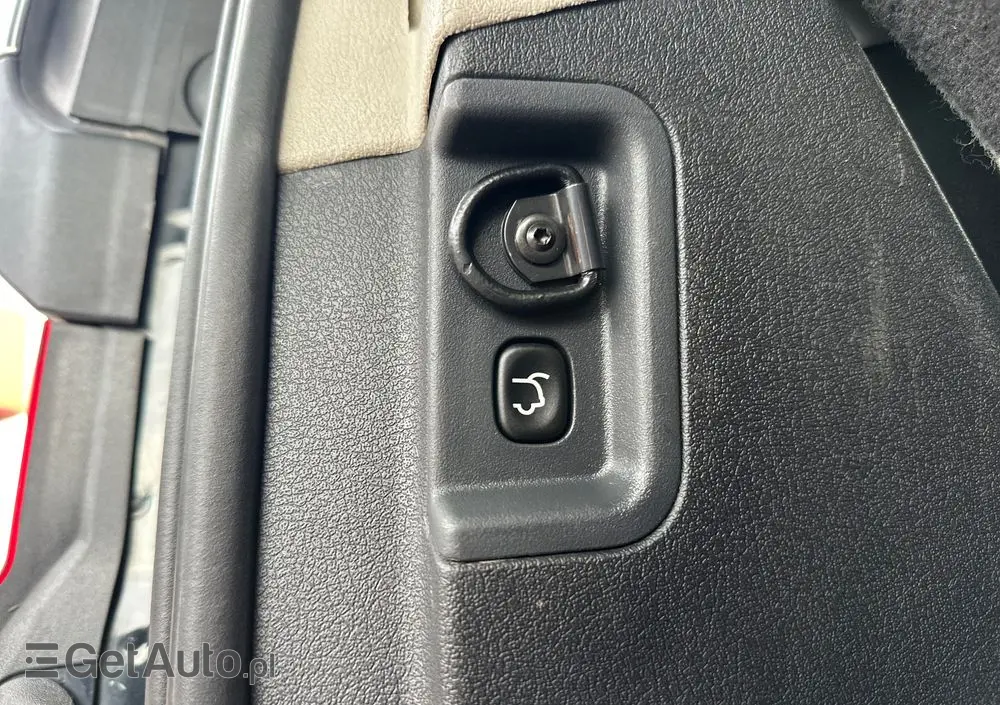 JEEP Commander 5.7 V8 HEMI Automatik Limited