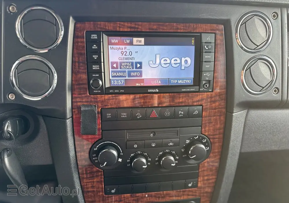 JEEP Commander 5.7 V8 HEMI Automatik Limited