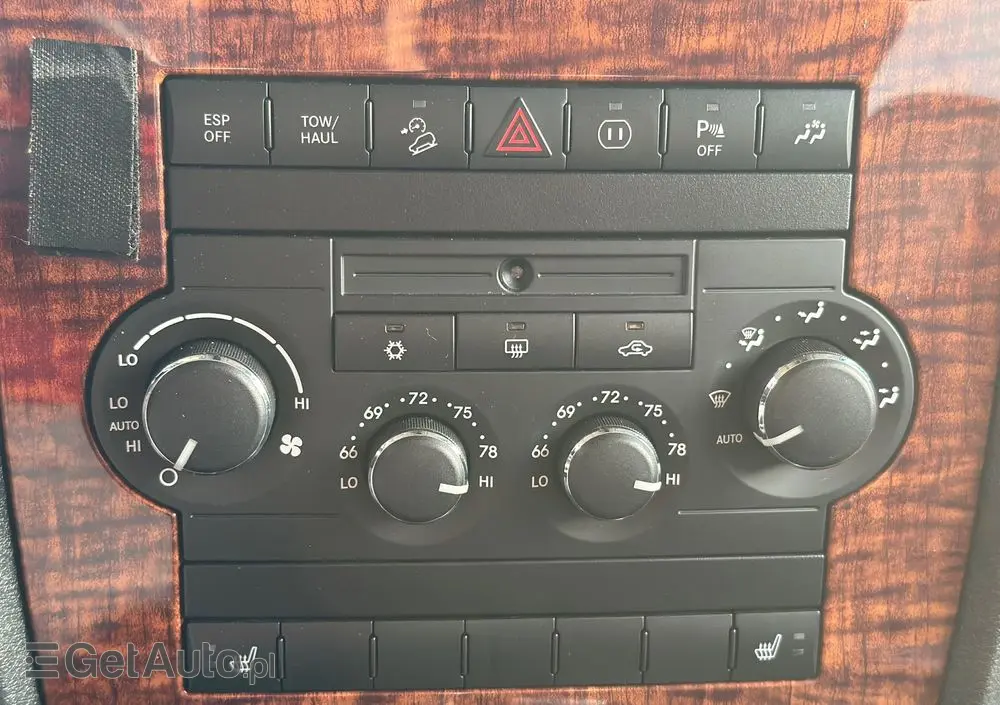 JEEP Commander 5.7 V8 HEMI Automatik Limited