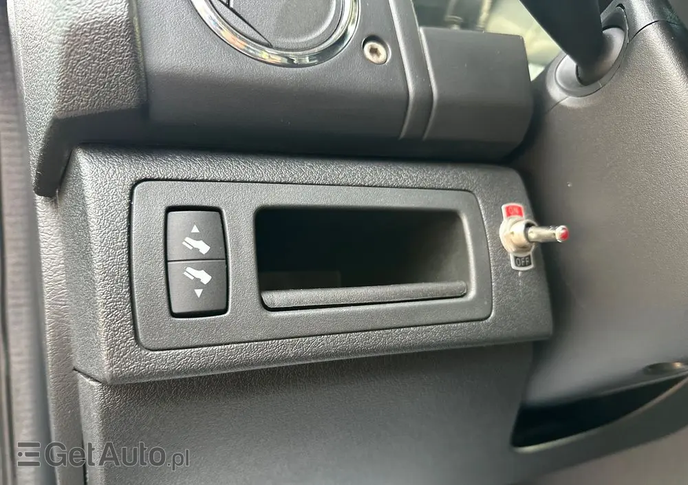 JEEP Commander 5.7 V8 HEMI Automatik Limited