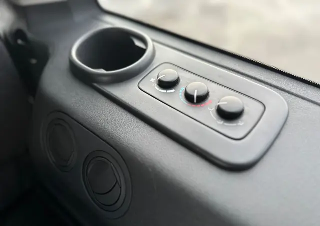 JEEP Commander 5.7 V8 HEMI Automatik Limited