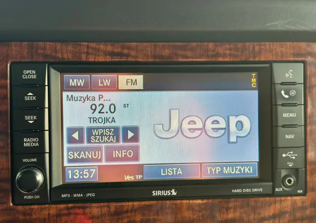 JEEP Commander 5.7 V8 HEMI Automatik Limited