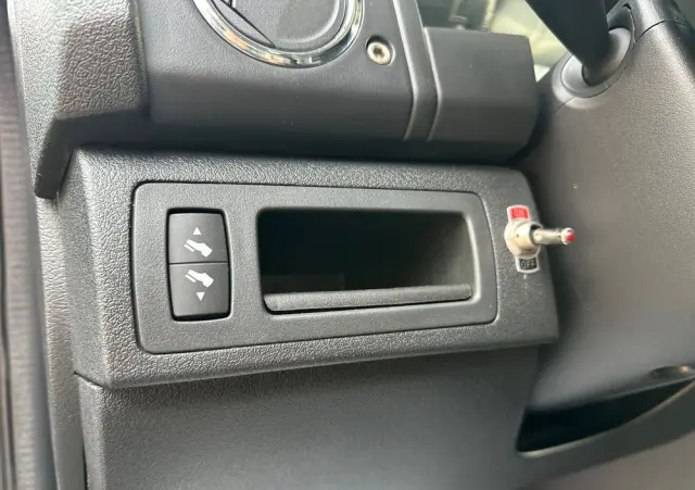 JEEP Commander 5.7 V8 HEMI Automatik Limited