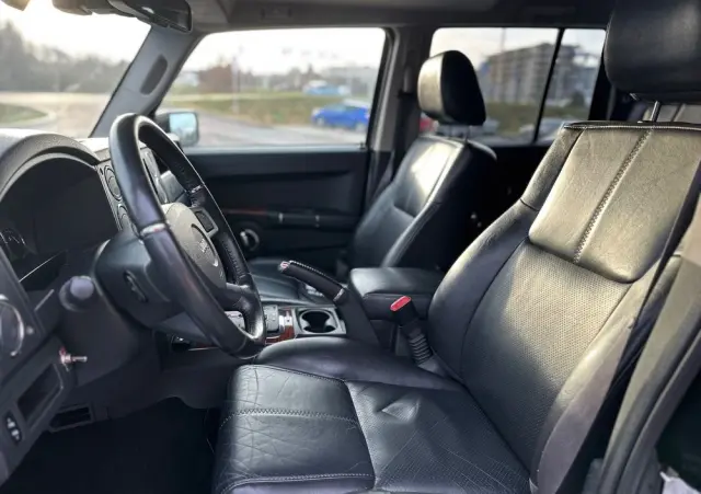 JEEP Commander 5.7 V8 HEMI Automatik Limited