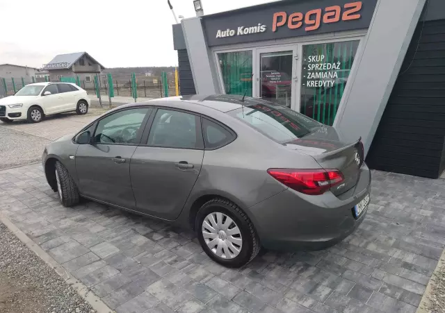 OPEL Astra IV 1.6 Active