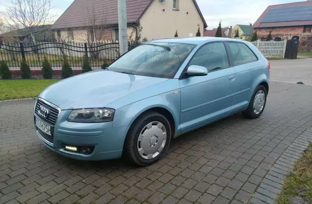 AUDI A3 