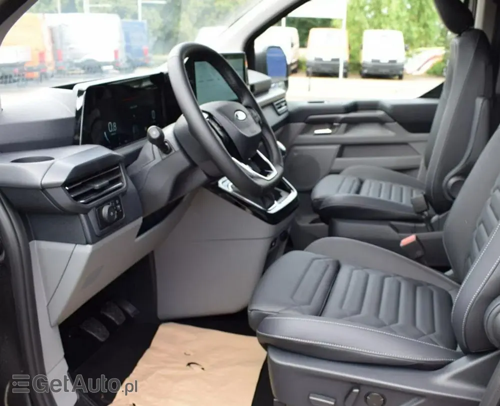 FORD Tourneo Custom 