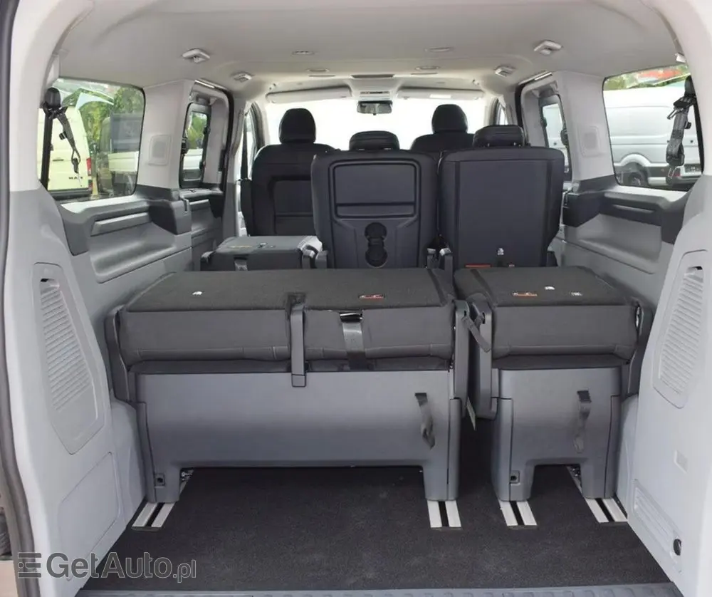 FORD Tourneo Custom 