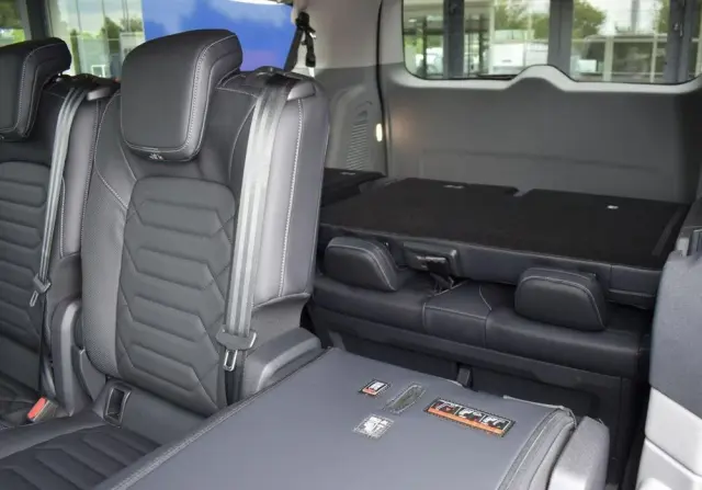 FORD Tourneo Custom 