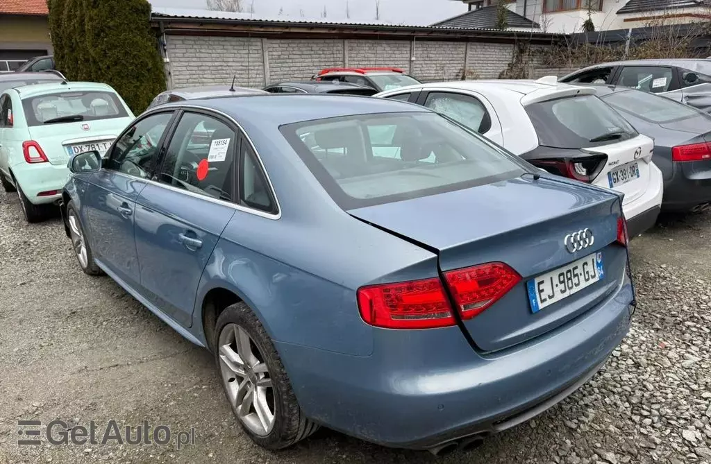 AUDI A4 