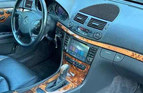 MERCEDES-BENZ Klasa E 