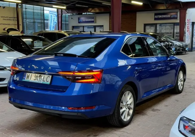 SKODA Superb 2.0 TDI SCR Ambition DSG