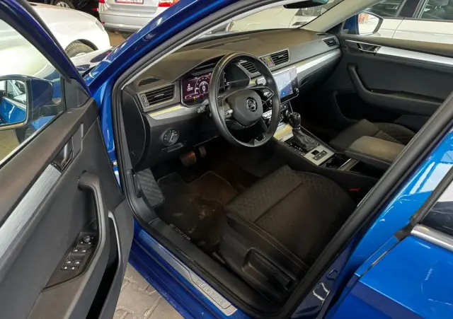 SKODA Superb 2.0 TDI SCR Ambition DSG