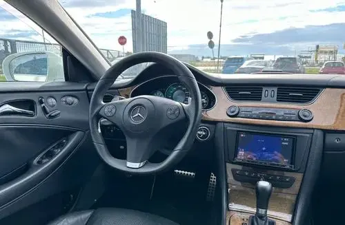 MERCEDES-BENZ CLS 