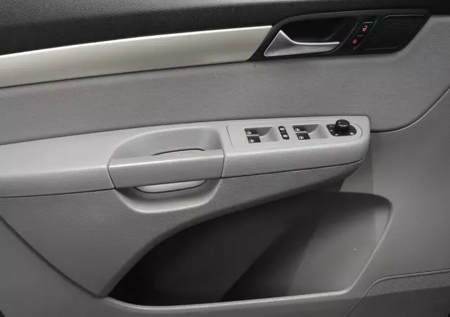 SEAT Alhambra 2.0 TDI Ecomotive 4Kids