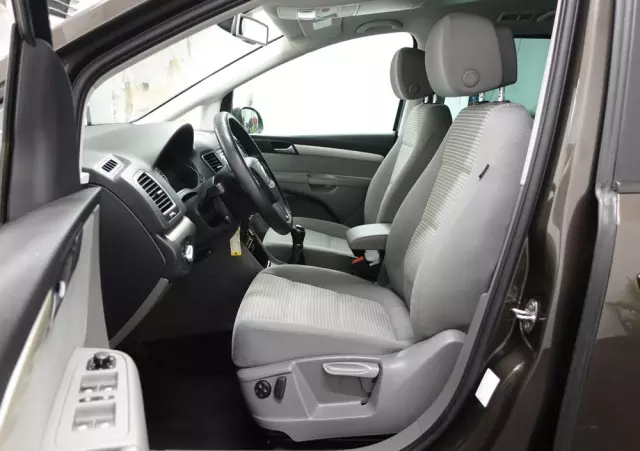 SEAT Alhambra 2.0 TDI Ecomotive 4Kids