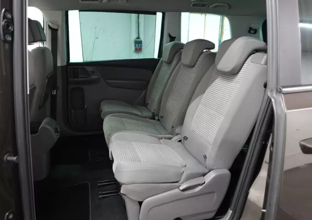 SEAT Alhambra 2.0 TDI Ecomotive 4Kids