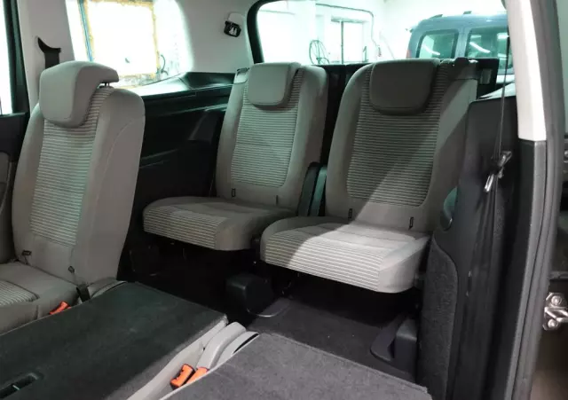 SEAT Alhambra 2.0 TDI Ecomotive 4Kids