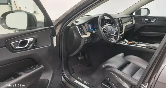 VOLVO XC 60 B5 B Geartronic Inscription