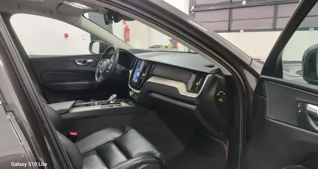 VOLVO XC 60 B5 B Geartronic Inscription