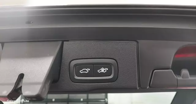 VOLVO XC 60 B5 B Geartronic Inscription