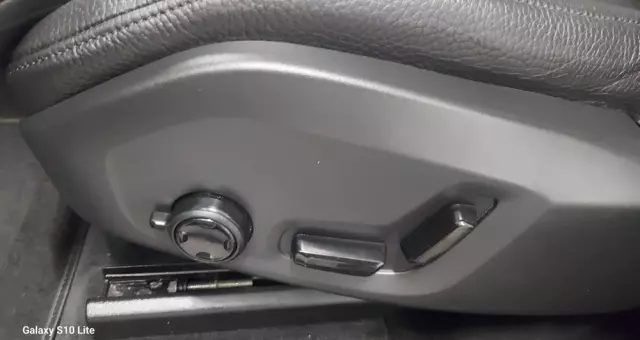 VOLVO XC 60 B5 B Geartronic Inscription