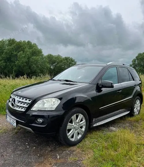 MERCEDES-BENZ ML 