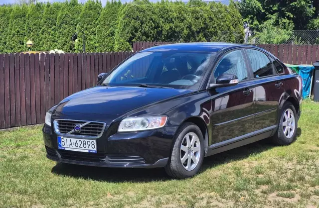 VOLVO S40 
