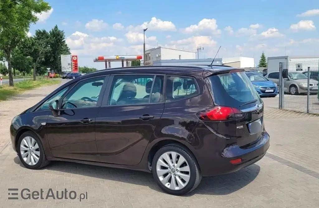 OPEL Zafira 