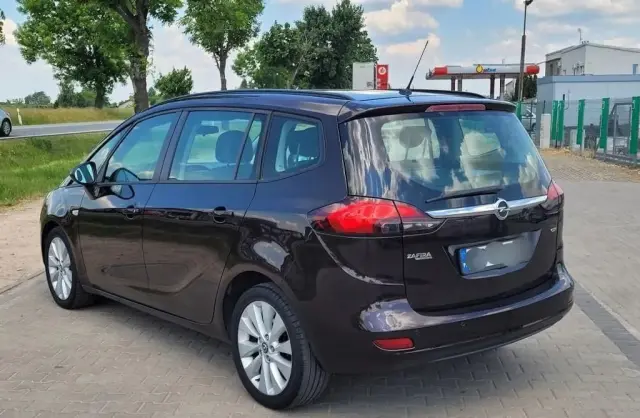 OPEL Zafira 