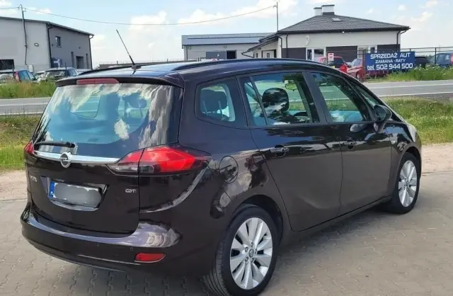 OPEL Zafira 