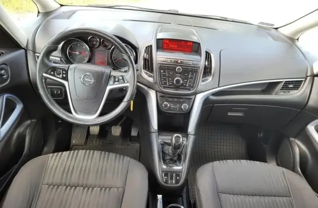 OPEL Zafira 