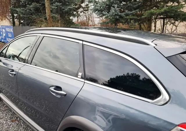 PEUGEOT 508 RXH Hybrid4