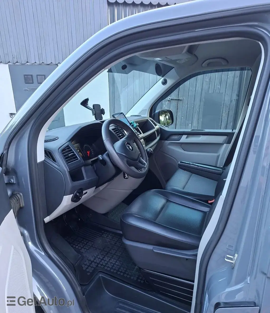 VOLKSWAGEN TRANSPORTER 