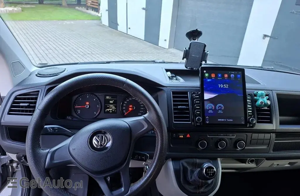 VOLKSWAGEN TRANSPORTER 