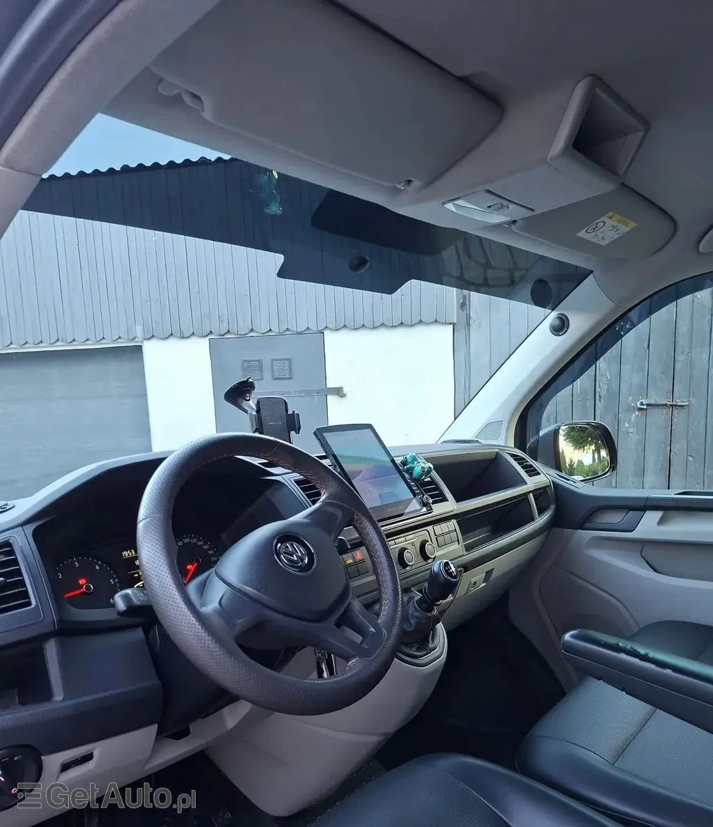 VOLKSWAGEN TRANSPORTER 