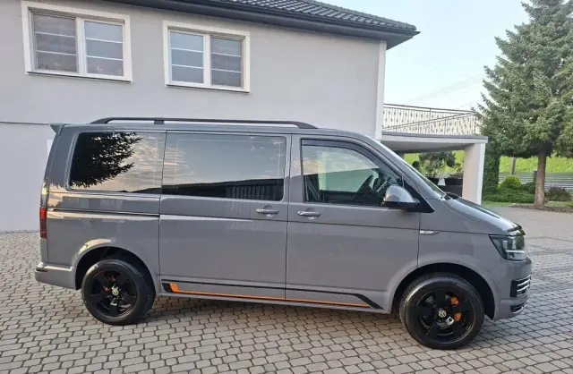 VOLKSWAGEN TRANSPORTER 