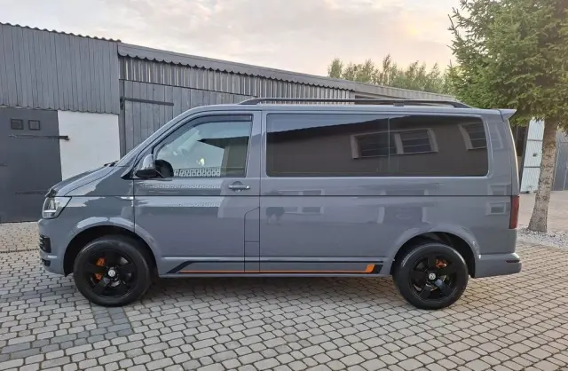 VOLKSWAGEN TRANSPORTER 