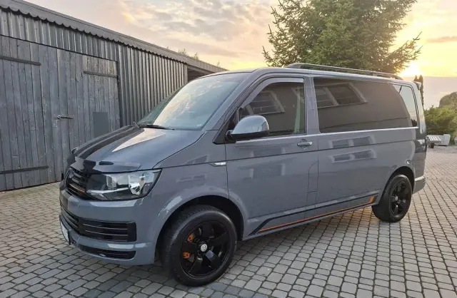 VOLKSWAGEN TRANSPORTER 