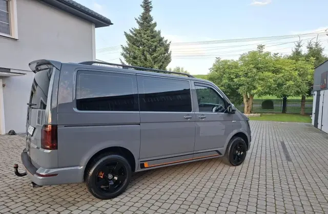VOLKSWAGEN TRANSPORTER 