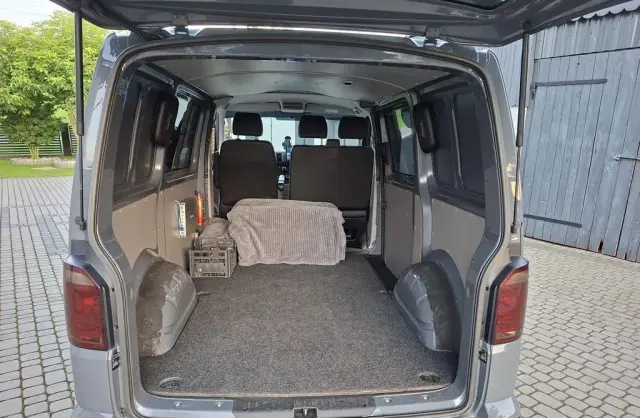VOLKSWAGEN TRANSPORTER 
