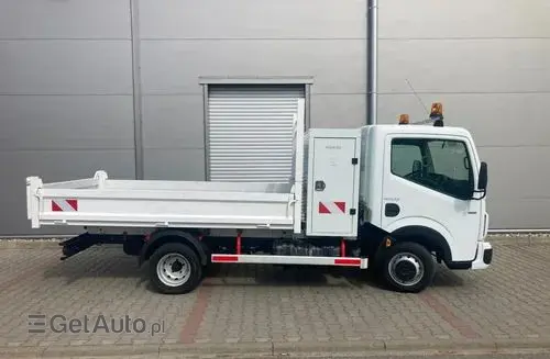 NISSAN Cabstar 