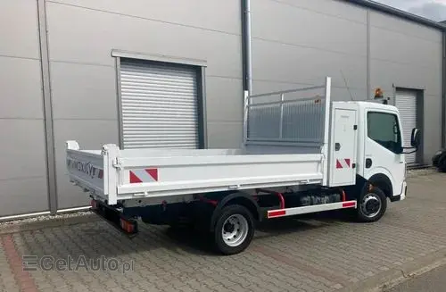 NISSAN Cabstar 