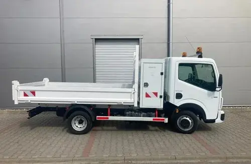 NISSAN Cabstar 